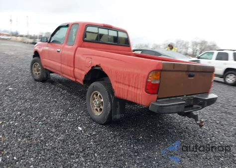 1997 Toyota Tacoma Base V6 z USA, uszkodzony, nr VIN 4TAWN72N3VZ254538